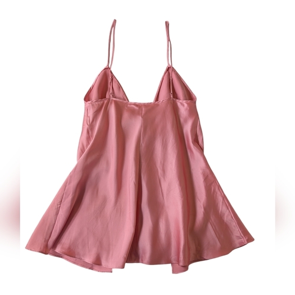 😃Victoria's Secret pink camisole with front bow sz M - Picture 3 of 6